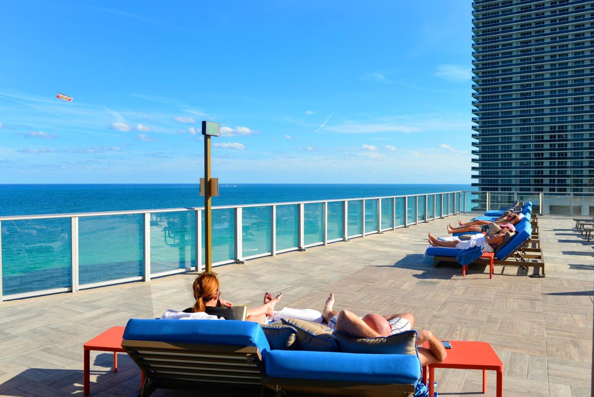 Wonderful 2/2 Condo W Ocean View At Hyde Beach ฮอลลีวูด ภายนอก รูปภาพ